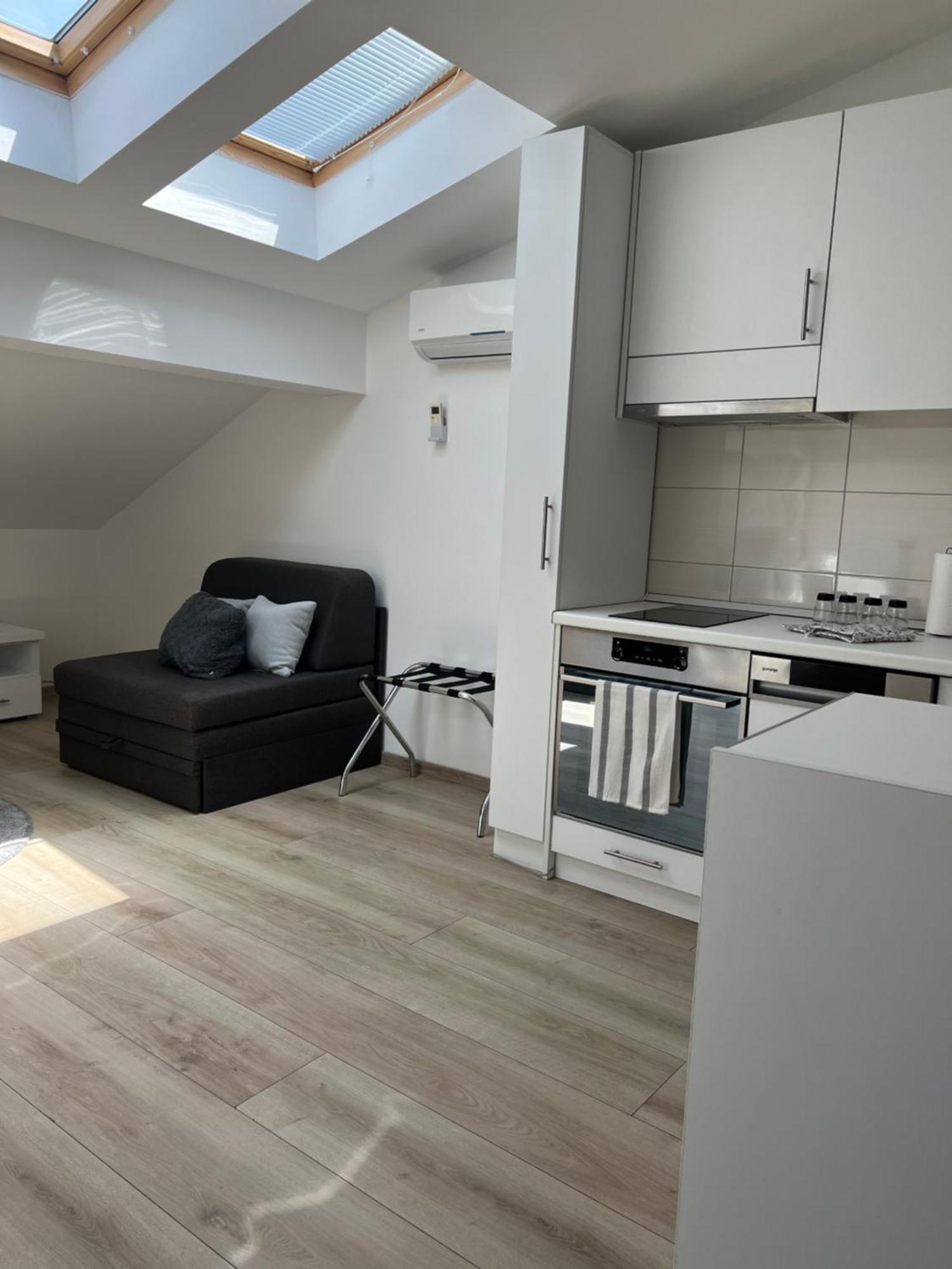 Apartment J.J Pozarevac Bagian luar foto